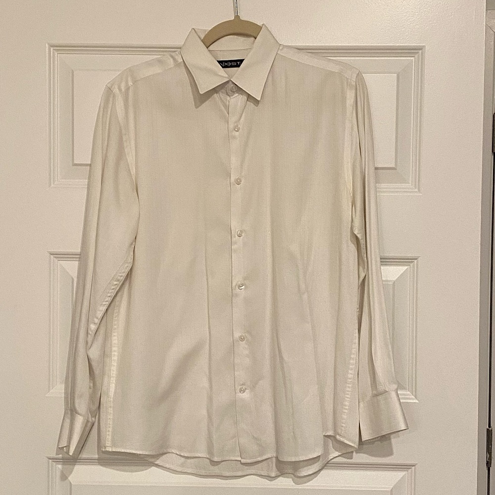 Axist Men’s White Long Sleeve Button-Down Size Small